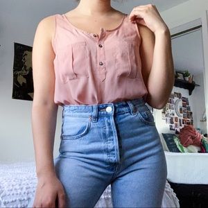 sleeveless blouse